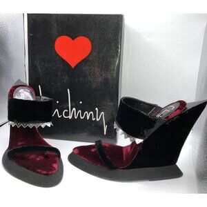 NIB liuchiny Shark Monster Slide Wedge Velvet Avant Garde